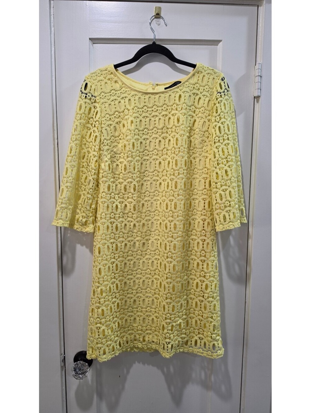 Karin Stevens Yellow Lace Dress Size 6